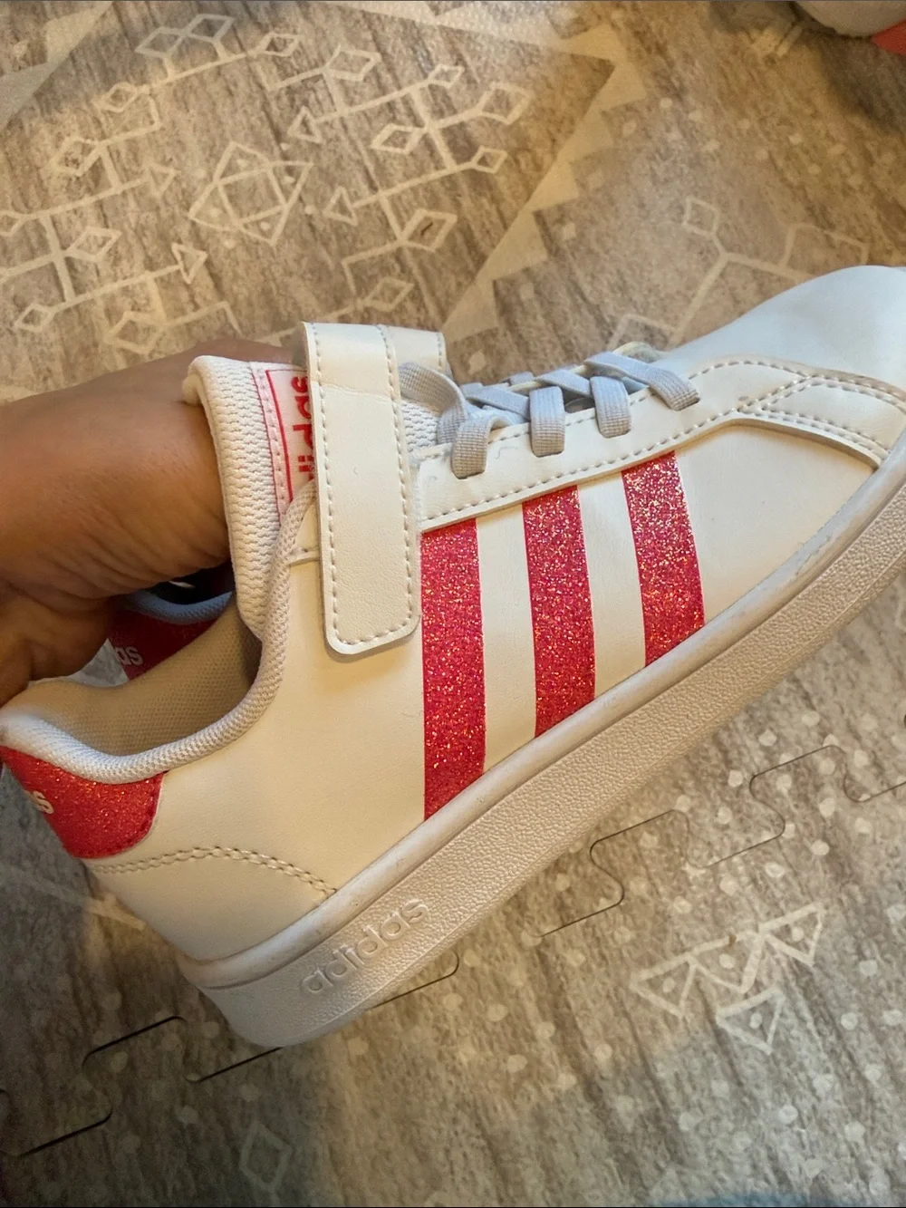adidas Kids White Sneakers with pink glitter Stripes and Hook-and-Loop Strap